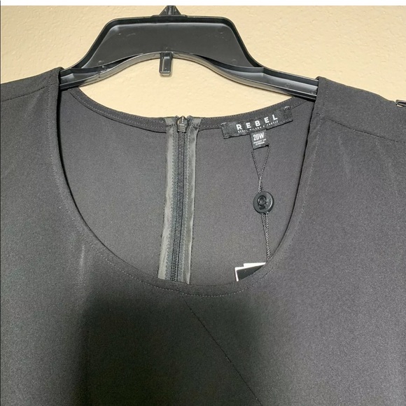 NWT Rebel Wilson X Angels Asymmetric Black Top - Picture 6 of 8